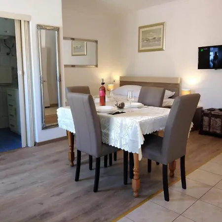 M&k Apartamento Tisno